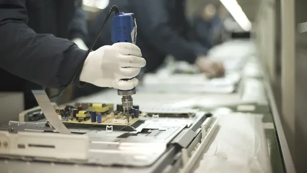 Industria electrónica: el 41% de las empresas redujo su plantilla en el segundo trimestre