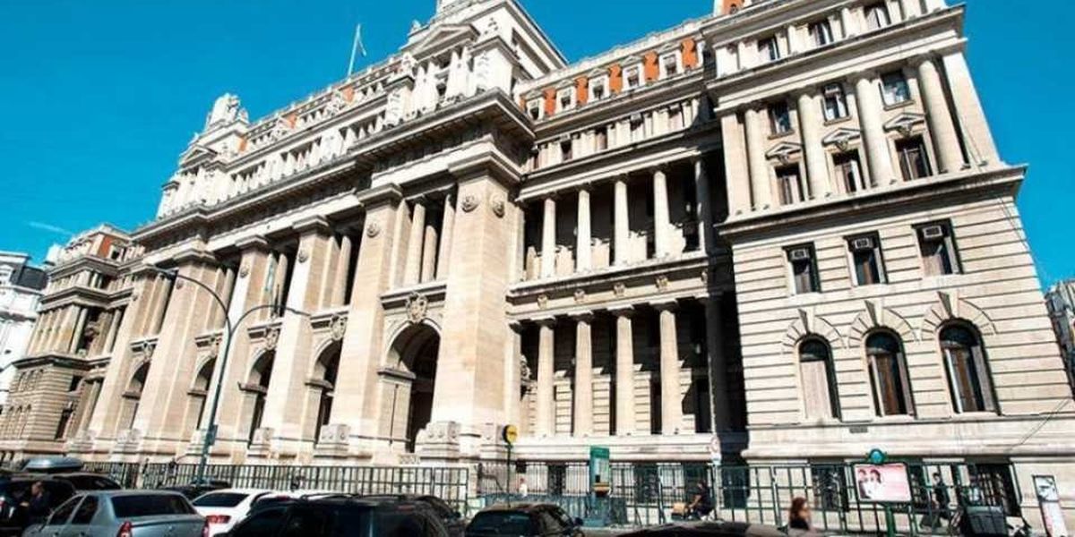 La Corte rechazó apartarse en la causa por financiamiento universitario La Corte rechazó apartarse en la causa por financiamiento universitario