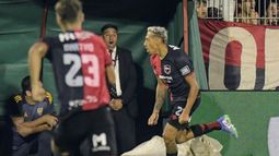 Newells venció a Boca  por 2-0 y lo dejó sin punta
