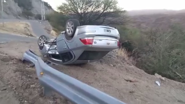 Accidente en el ingreso a Isla Larga