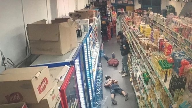 Detuvieron a un policía federal y a otros tres sujetos tras un violento asalto