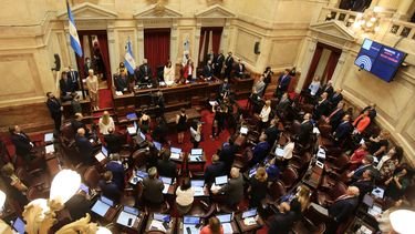 el senado discute el acuerdo con el fmi