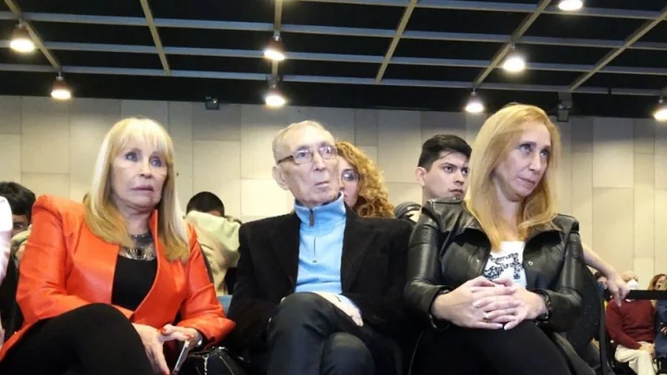 La madre de Javier Milei fue a votar con la licencia de conducir y tuvo que volver a su casa