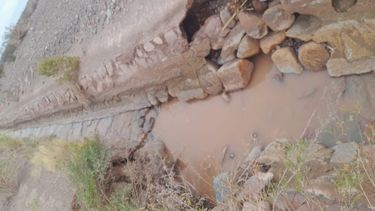 Mal estado del canal  de riego en Fiambalá