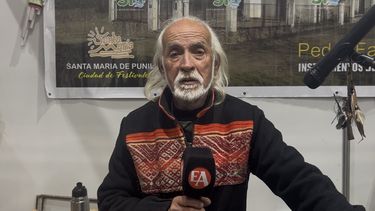 Desde Córdoba, Pedro Farías, artesano de instrumentos de viento