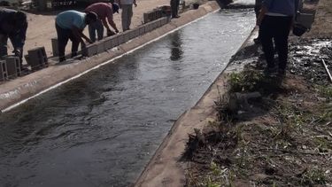 Productores molestos por ruptura del canal