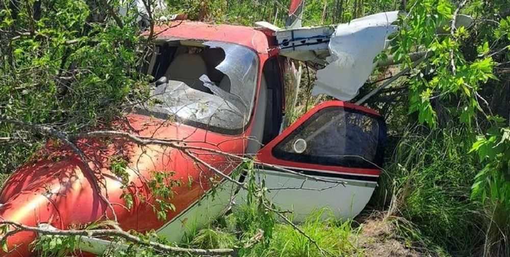 Milagro en Córdoba: cayó una avioneta pero sus ocupantes resultaron ilesos