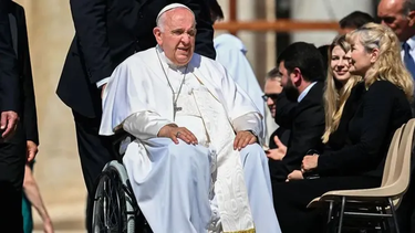 El Papa Francisco podría ser trasladado al hospital de los papas en Roma