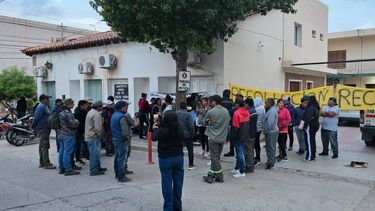 Protesta. Crece la tensión del conflicto entre el municipio y los manifestantes, que en su mayoría son autoconvocados y no responden a gremios.&nbsp;