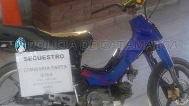 Arrestan a dos jóvenes con droga
