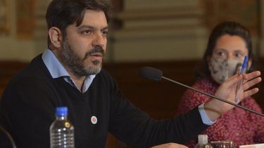 marcha atras en buenos aires: anulan las fiestas de hasta 200 personas