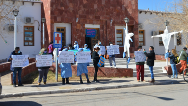 fiambala: hubo manifestaciones con el arribo del presidente