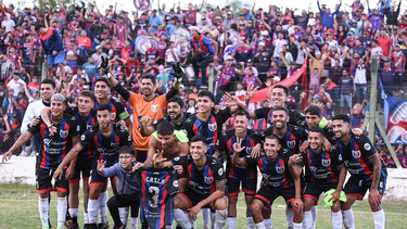 San Lorenzo de Alem golpeó en los momentos justos y se quedó con el clásico.