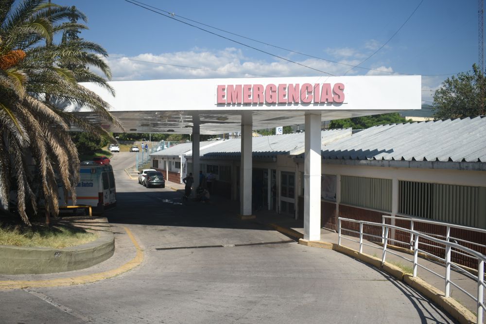 Derivada. La motociclista fue trasladada al San Juan Bautista.