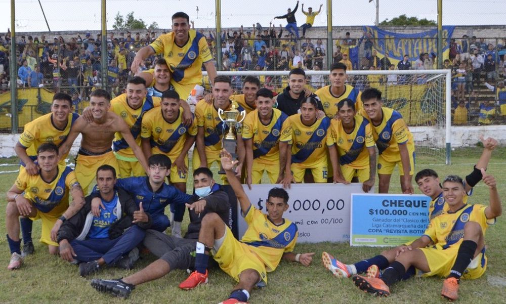 Policial festejó ante su clásico rival