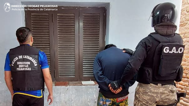 detuvieron a dos jovenes y secuestraron marihuana tras allanamientos por narcomenudeo