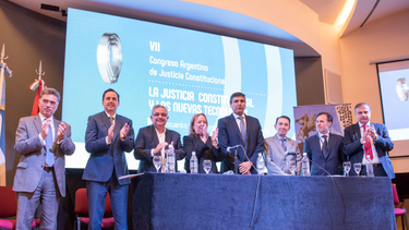 el gobernador participo del vii congreso argentino de justicia constitucional