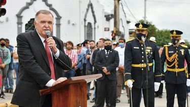 En punta. El gobernador interino de Tucumán, Osvaldo Jaldo, anticipó que hará las elecciones en junio.