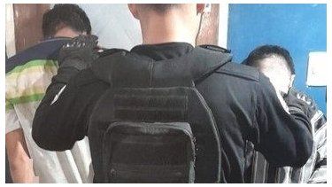 dos personas fueron aprehendidas y un estereo secuestrado