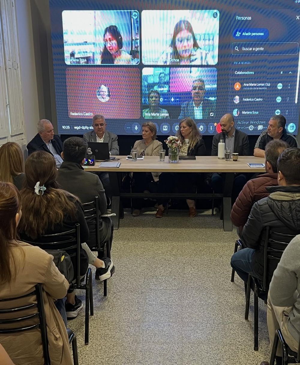 Capacitación por Ley de Glaciares Capacitación por Ley de Glaciares