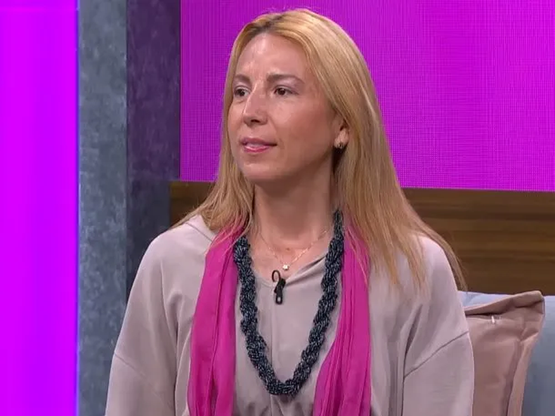Mafe Walker asegurando hablar en idioma alien&iacute;gena