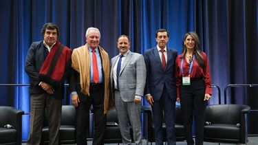 Catamarca expuso sobre sus potencialidades mineras en Canadá