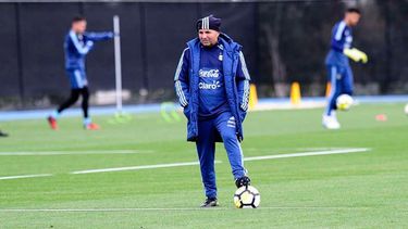 sampaoli se reunira con armani y perez de river
