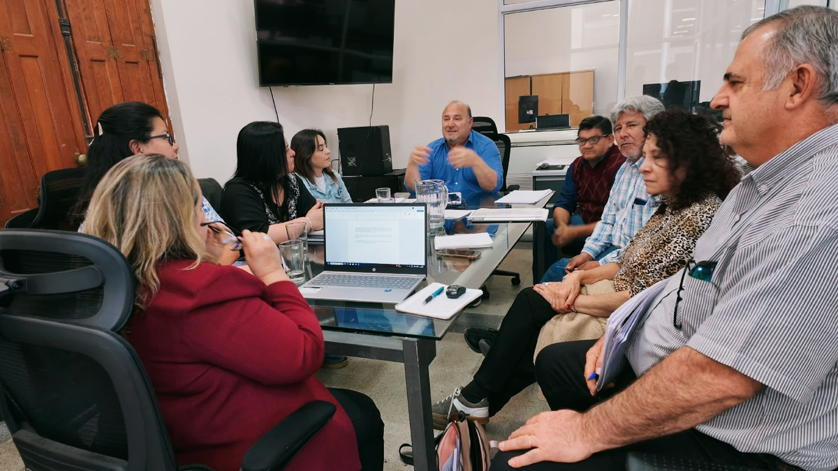 Obra Pública, Educación y gremios docentes fortalecen la agenda conjunta de infraestructura escolar