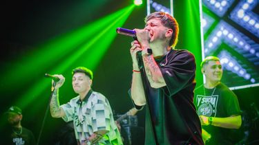 La banda de cuarteto DesaKTa2 hará su debut en el Poncho