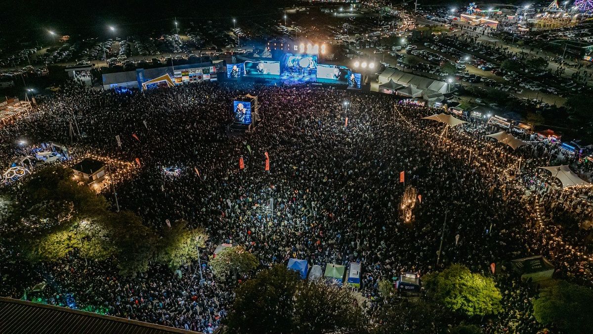Más de 50.000 personas colmaron El Patio para el show de La Konga