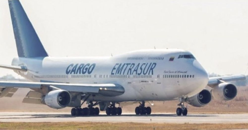 Autorizaron la salida del país de cinco tripulantes del avión venezolano-iraní
