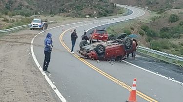 grave vuelco sobre ruta nacional 40
