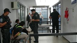 Le agravaron la imputación tras la muerte de un joven patoteado