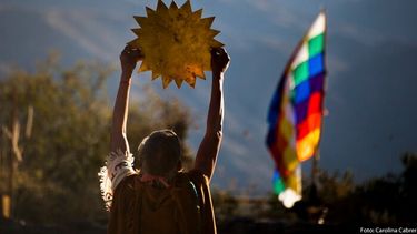 Año Nuevo Andino: la Capital celebra el Inti Raymi en la Plaza Huayra Tawa