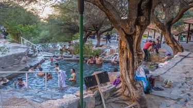 Quejas. Una turista de Buenos Aires cuestionó el servicio en el complejo de Las Termas de Fiambalá.