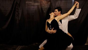 Espectáculo de tango en el salón Calchaquí