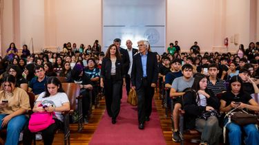 la facultad de humanidades y la escuela de arqueologia dieron la bienvenida a sus ingresantes