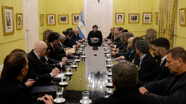 javier milei se reune hoy en olivos con diputados propios y aliados para garantizar los vetos