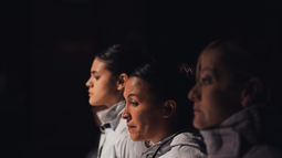 Una mujer frente al hielo: las vivencias de las enfermeras de Malvinas llegan al teatro Una mujer frente al hielo: las vivencias de las enfermeras de Malvinas llegan al teatro