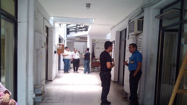 Cabo de Drogas Peligrosas fue detenido por atacar a su pareja