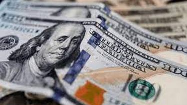 el dolar blue sigue subiendo y alcanzo un nuevo record historico