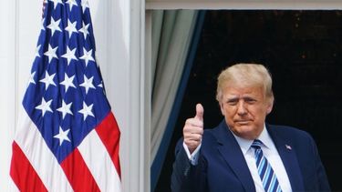 diez dias despues de haber sido diagnosticado con coronavirus, reaparecio donald trump