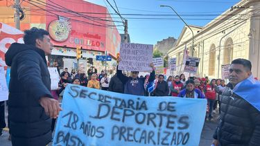 protestas en san martin y salta durante la apertura de sesiones ordinarias