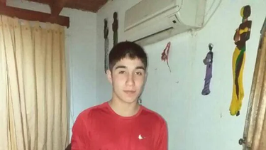 lo acusaron por un robo, lo atropellaron, perdio ambas piernas y murio: hay dos detenidos