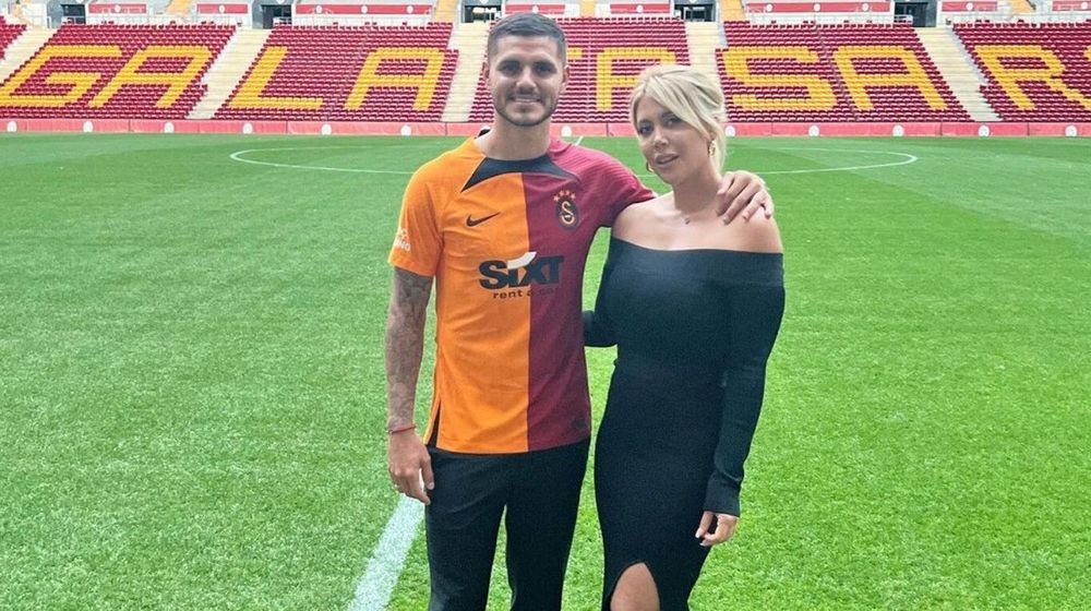 Wanda Nara y Mauro Icardi, en la presentación en el Galatasaray de Turquía.&nbsp;