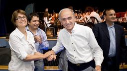 Presentan una cartilla literaria