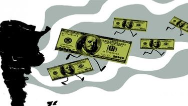 en los ultimos tres anos se fugaron de la argentina casi 100.000 millones de dolares