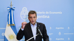 Massa le gira 230 mil millones a las provincias para aguinaldos y le deja un billón en caja a Milei