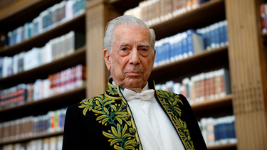 Mario Vargas Llosa anunció su retiro de la literatura