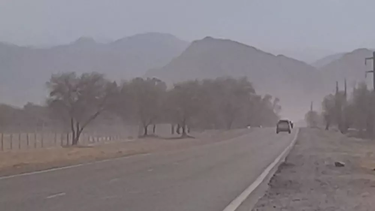 defensa civil sugiere medidas para el viento zonda